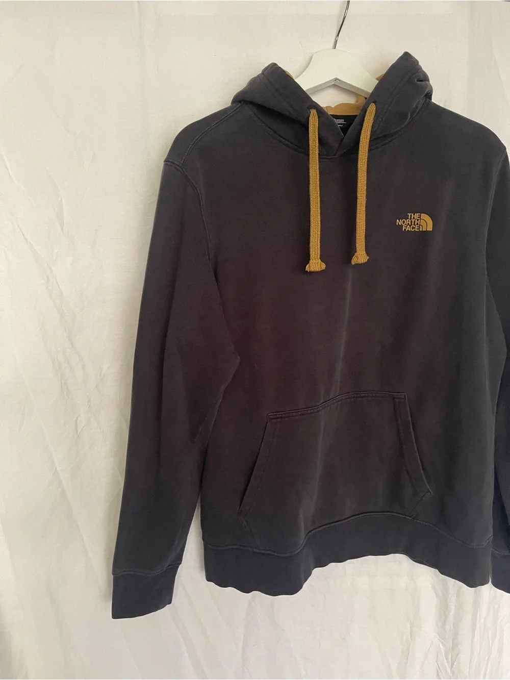 The North Face Men's Half Dome Pullover Hoodie Size M Adventure Outdoor Gym